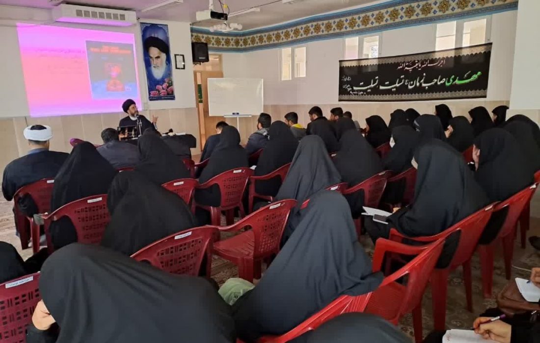 به مناسبت ایام شهادت حضرت زهرا، مدرسه علمیه فاطمةالزهرا نایین نشست تخصصی دانش‌افزایی فاطمی را با موضوع نقش هدایتگری حضرت زهرا برگزار کرد.