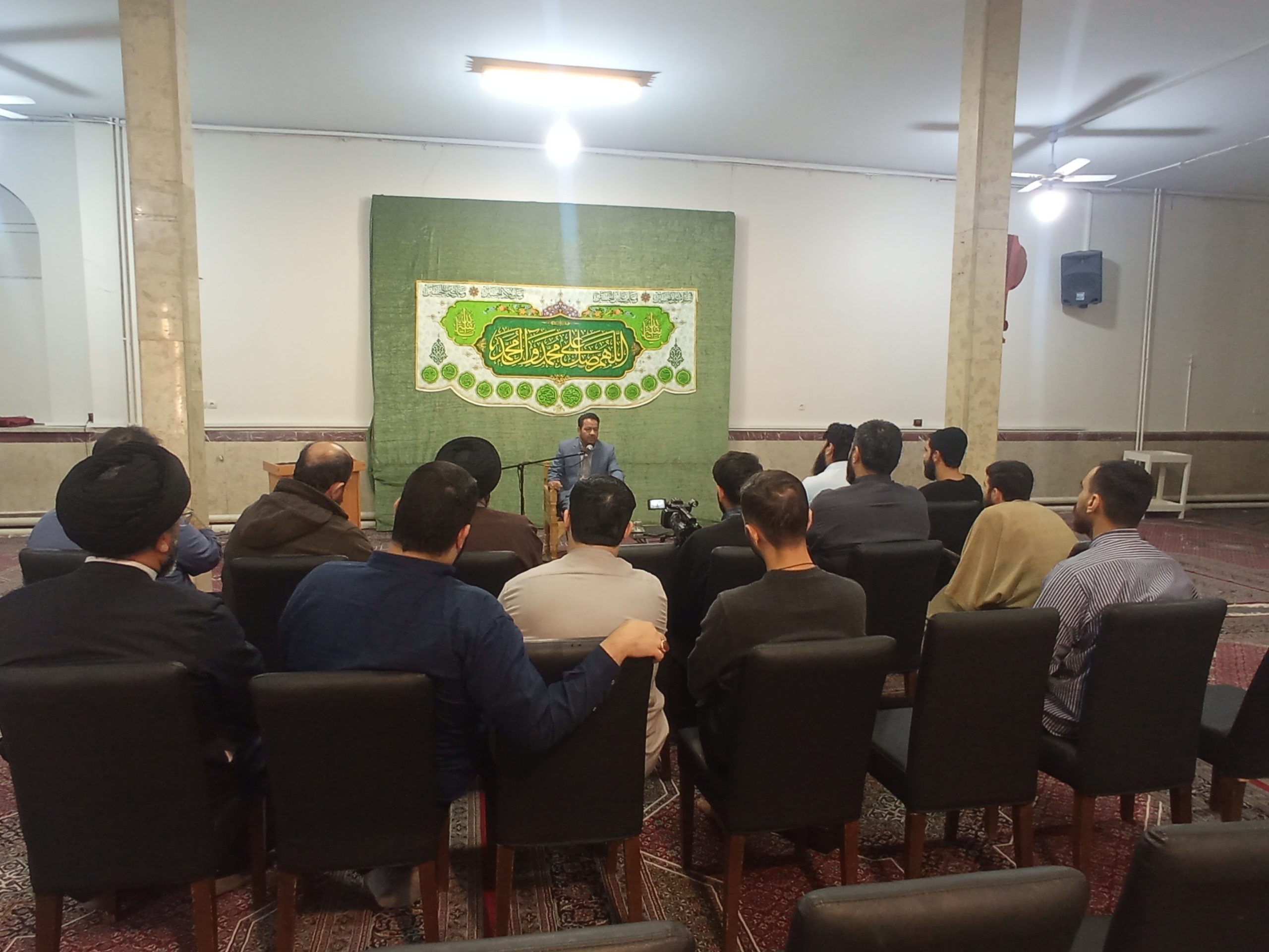  کم‌کاری در پاسخ به شبهات، جامعه را به سوی الحاد و انحراف سوق می‌دهد