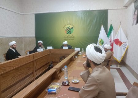 رساله «نقد و بررسی نظریه انسان کامل در آراء صوفیان» با درجه عالی دفاع شد