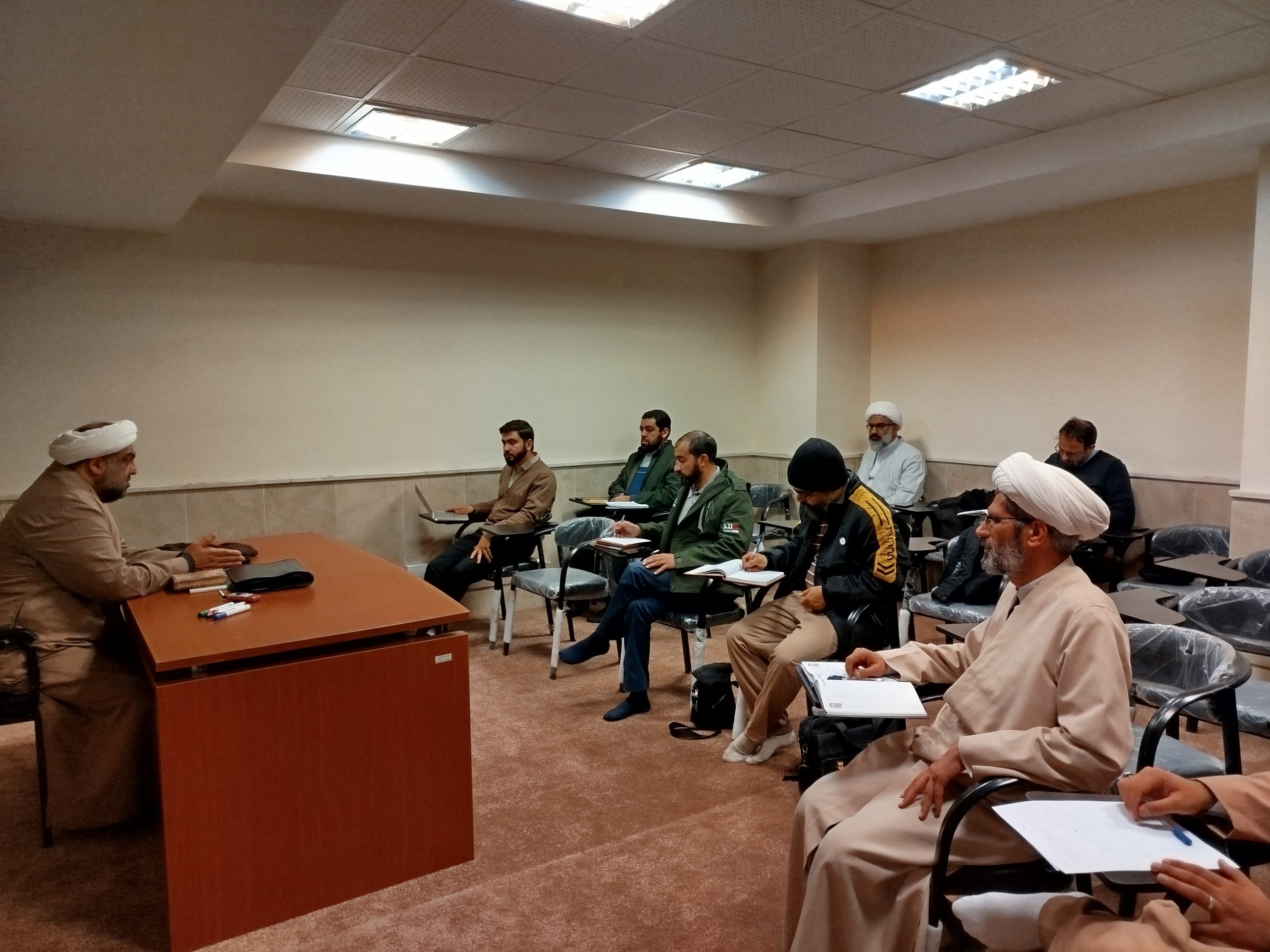 نشست تخصصی «امامت در نهجالبلاغه» برگزار شد